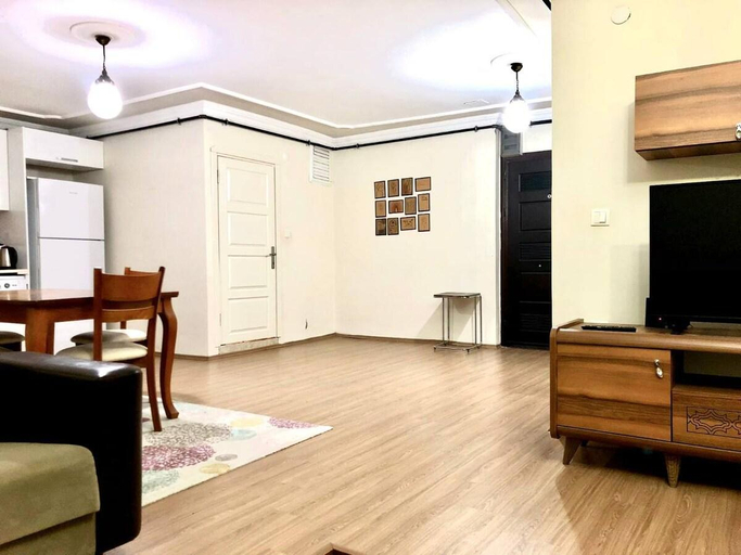 Others 5, Halic apart, Merkez