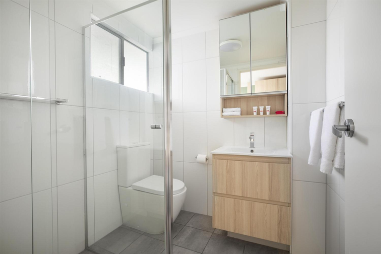 Bathroom 4, Nightcap at Roxby Downs, Roxby Downs