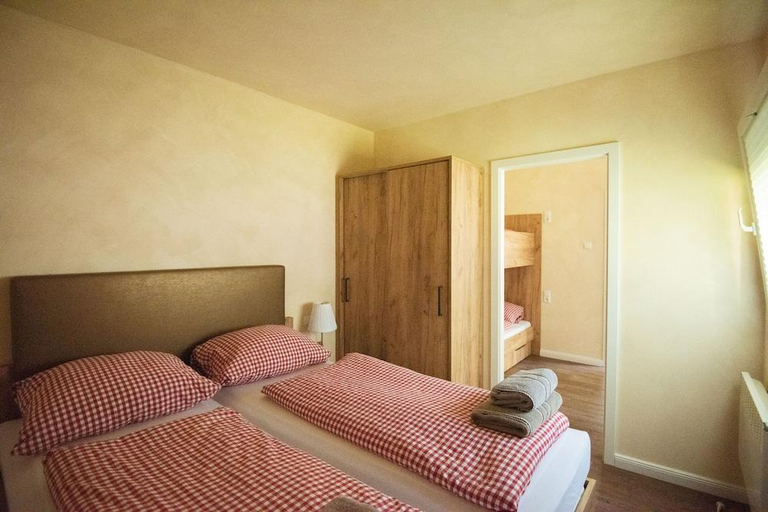 Bedroom 2, Ferienparadies Muhlenbach, Heidekreis