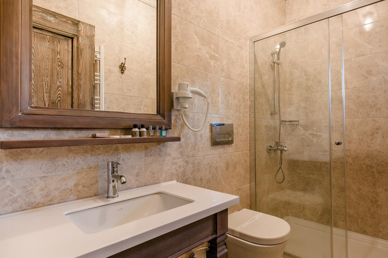 Bathroom 3, Historical Mansion Eskiciler Konagı - Cittaslow, Eğirdir