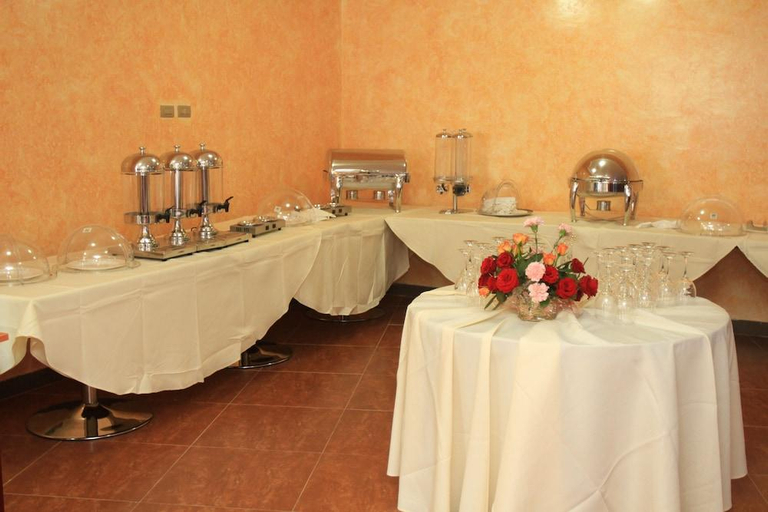 Food & Drinks 5, Aphrodite International Hotel, Addis Abeba