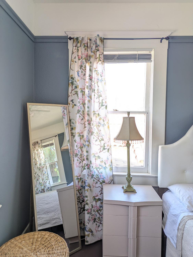 Bedroom 5, The Good Manor, Fresno