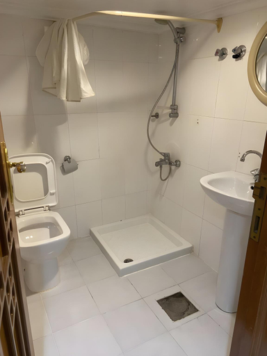 Bathroom 4, Kuwait Palace Hotel, Salmiya