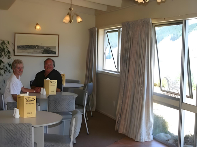 Others 5, Mount Hutt Lodge, Ashburton