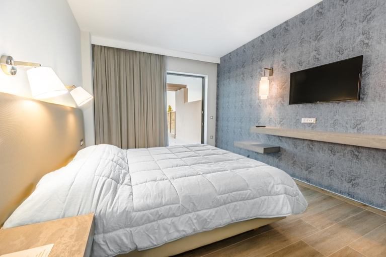 Bedroom 3, Kresten Palace Hotel, South Aegean