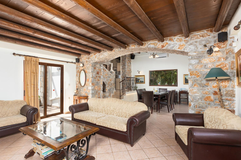Others 2, Villa Melina, Crete