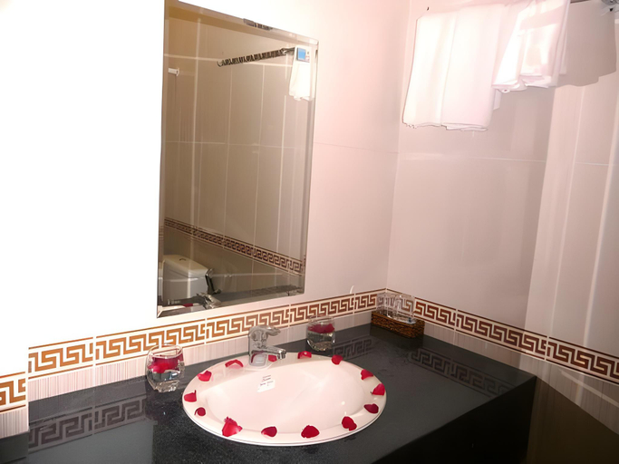 Bathroom 5, Thien Phu Nghia Hotel, Phú Quốc