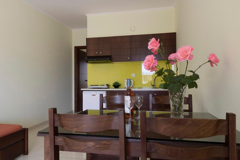Others 2, Sandy Suites, Crete