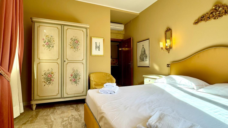 Bedroom, City Apartments San Marco, Venezia