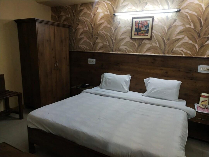 Bedroom 3, Maharaja Hotel, Panipat