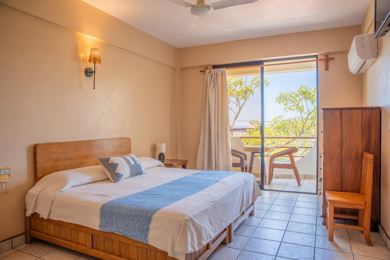 Others 5, Hotel El Mirador, Dist. Pochutla
