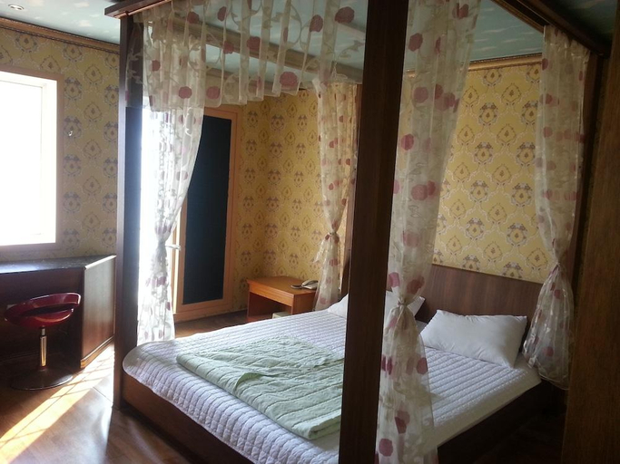 Bedroom 4, Pataya Motel, Geoje