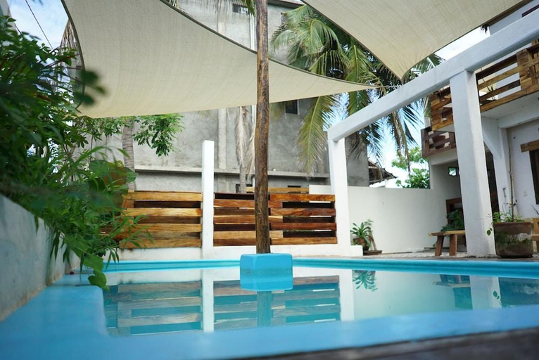 Sport & Beauty 2, casa playa del amor, Dist. Pochutla