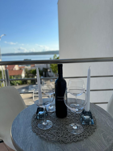 Food & Drinks, Villa Crikvenica, Crikvenica