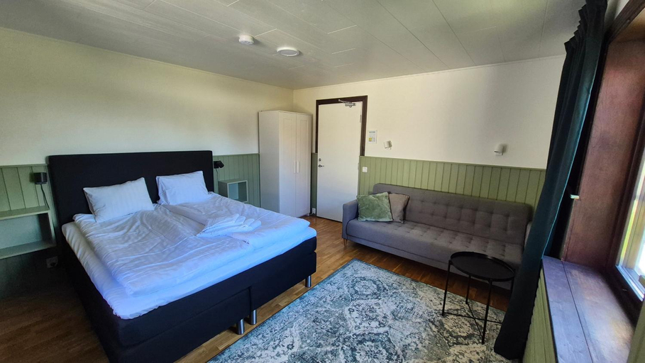 Others 4, Annas Stalle B&B, Borgholm