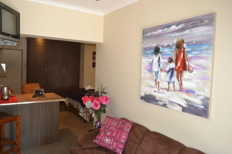 Others 3, Ikhanda Guesthouse, Ehlanzeni