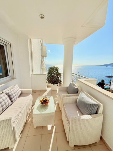 2, Limani Deluxe Apartments, Sarandës