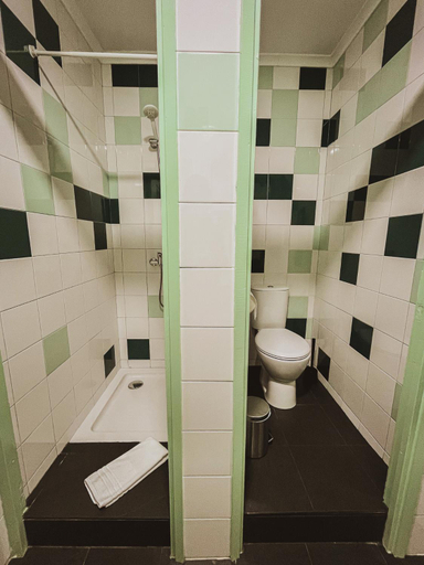 Bathroom 5, Very Typical - Alojamento Local, Elvas