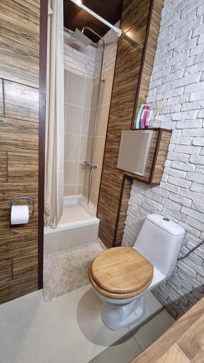 Bathroom 5, Central Apartment Shishman, Stolichna