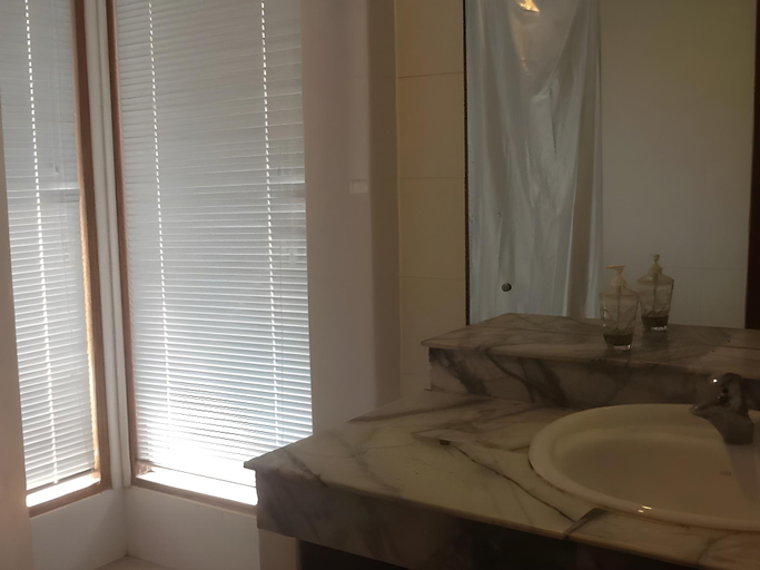 Bathroom 3, Serenity House, Pak Chong