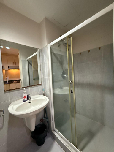 Bathroom 5, Sea Residence, Pasay City