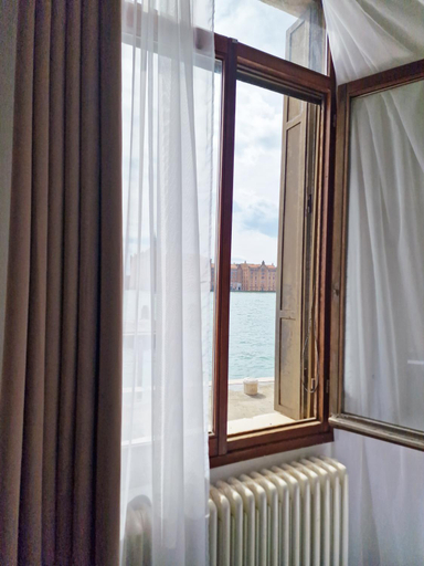 Others 5, Silk Road, Venezia
