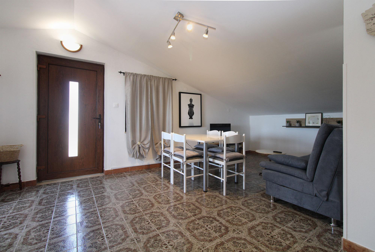 Others 4, Apartment 1451, Fažana