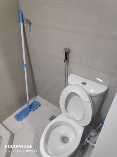 Bathroom 5, Shore 2 Tower 1 Staycation, Pasay City