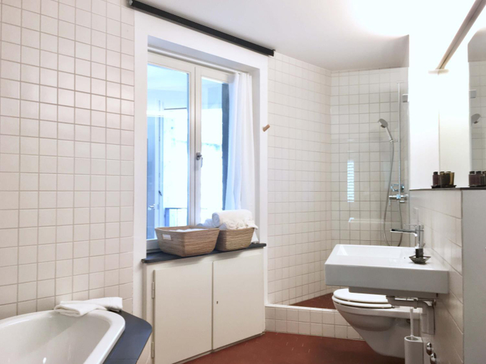 Bathroom 2, Viadukt Homestay, Zürich