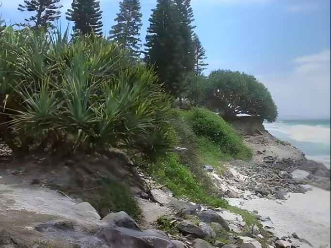 Others 2, Belongil Beach Apartment, Byron