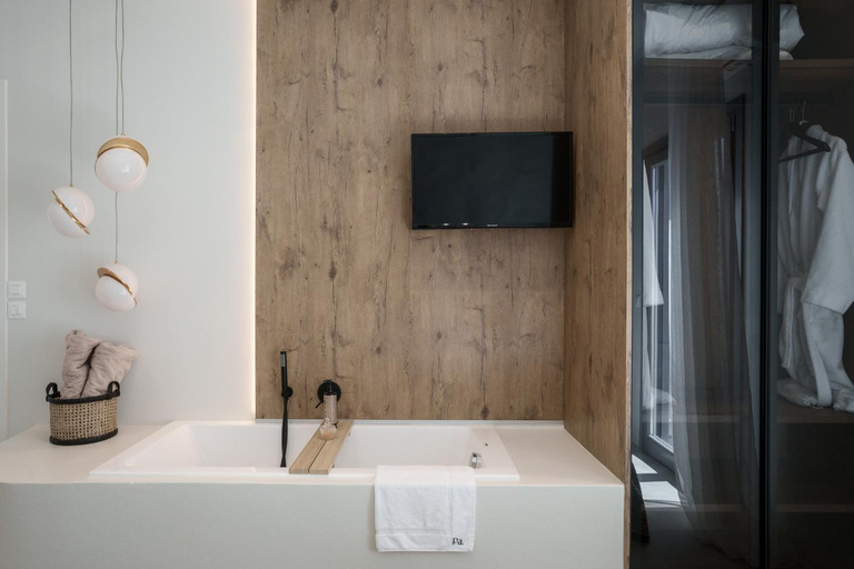 Bathroom 4, Poema Antiparos, South Aegean