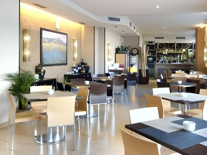 Food & Drinks 5, Mediterraneo Real Beach and Pool Apartment, Málaga