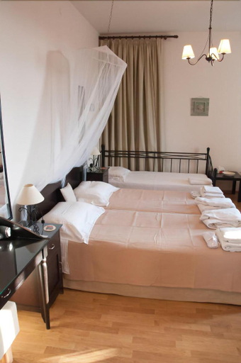 Bedroom 4, Archontiko Tsikari, North Aegean