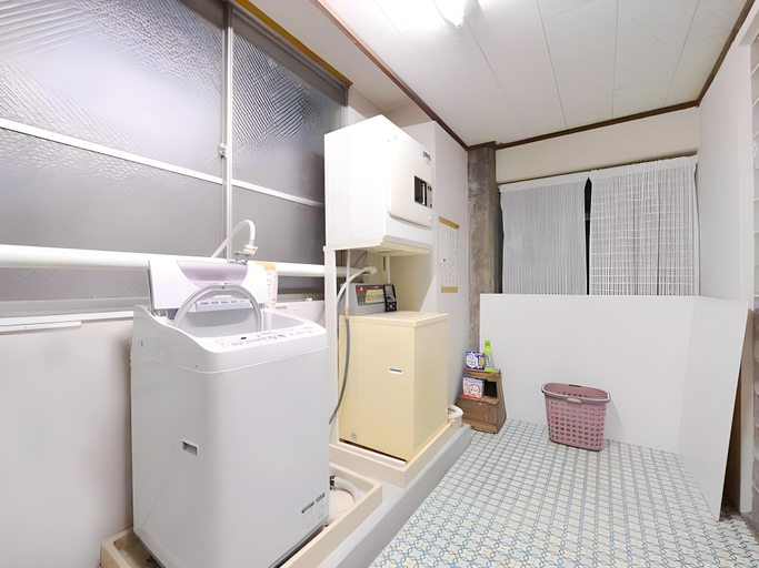 Bathroom, Naruko Onsen Ryokan Kanshichiyu, Ōsaki