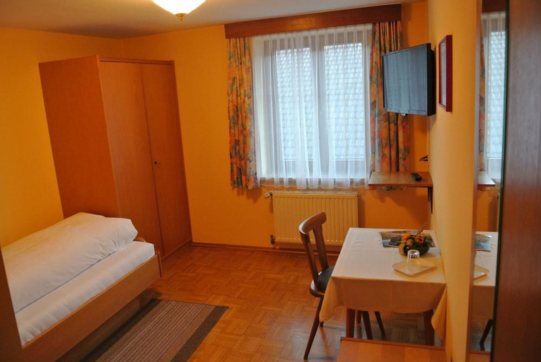 Others 5, Gasthof Zum Stollhofer, Innsbruck Land