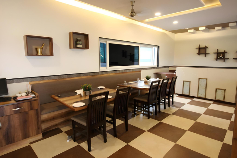 Food & Drinks 4, Hotel Majestique Pune, Pune
