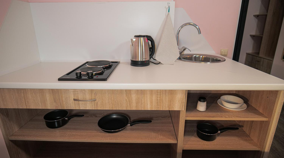 Others 3, Elhostel, Ekaterinburg gorsovet