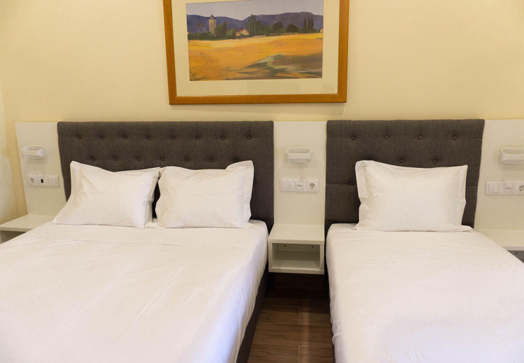 Bedroom 3, Residencial do Areeiro, Lisbon