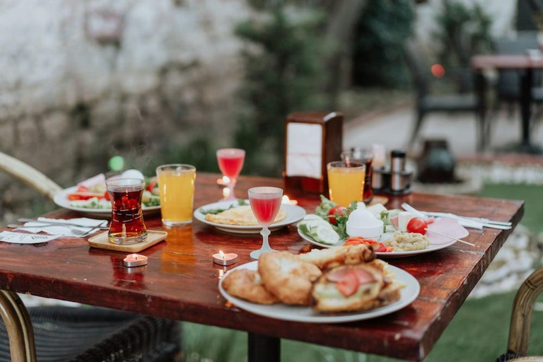 Food & Drinks 5, Taşhan Hotel, Merkez