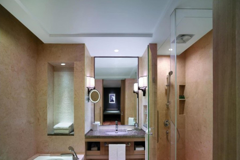 Bathroom, Linyi Blue Horizon Intenational Hotel, Linyi