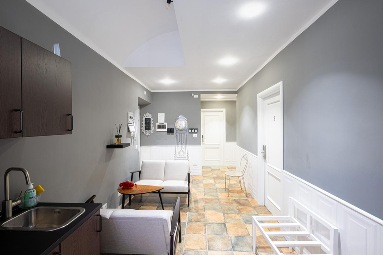 Others 3, My Tiny Home Alchemy, Rome