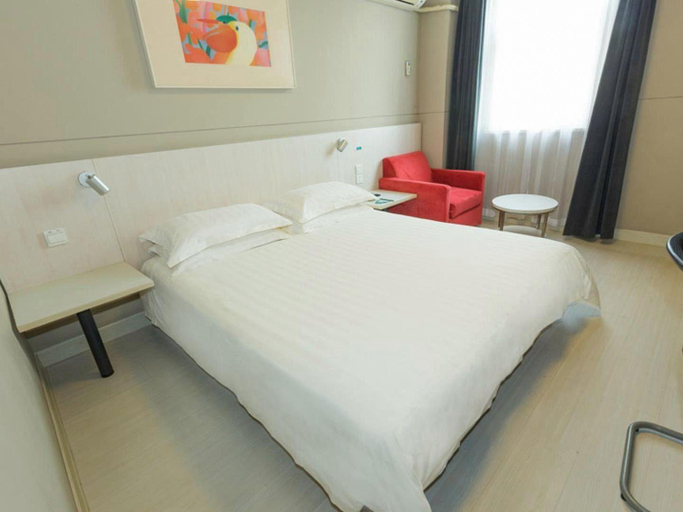 Bedroom 2, Jinjiang Inn Luoyang Wangcheng Park Metro Station, Luoyang