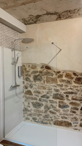 Bathroom 3, Laurea Ecocasona, Cantabria
