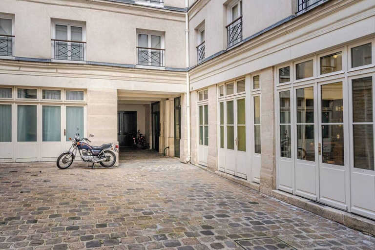 Exterior & Views, 1533 Petites écuries, Paris