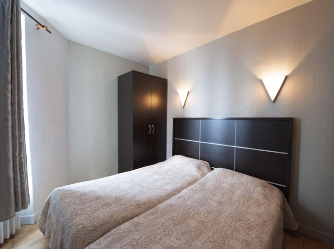 Bedroom 3, Hotel du Globe 18, Paris