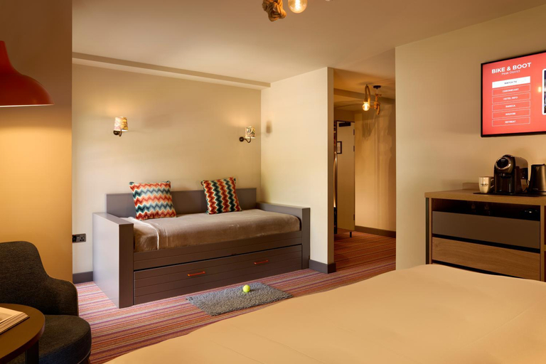 Bedroom 2, Bike & Boot Inns Peak District - Leisure Hotels for Now, Derbyshire