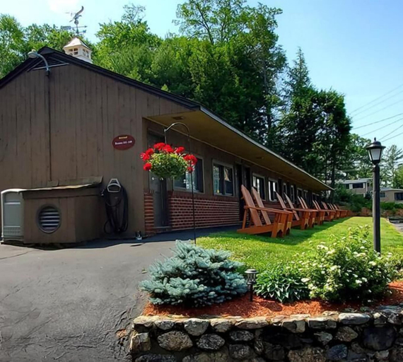 Exterior & Views 2, Birch Knoll Motel, Belknap