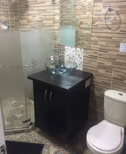Bathroom 4, Three House Hostel Boutique, Filandia
