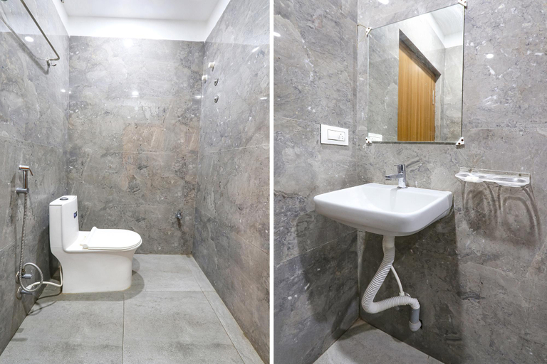 Bathroom, Fabhotel Simhadri Grand, Khammam