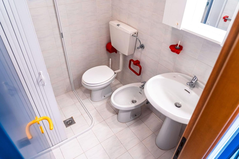 2, Ideal getaway apartment for groups in Bibione, Venezia